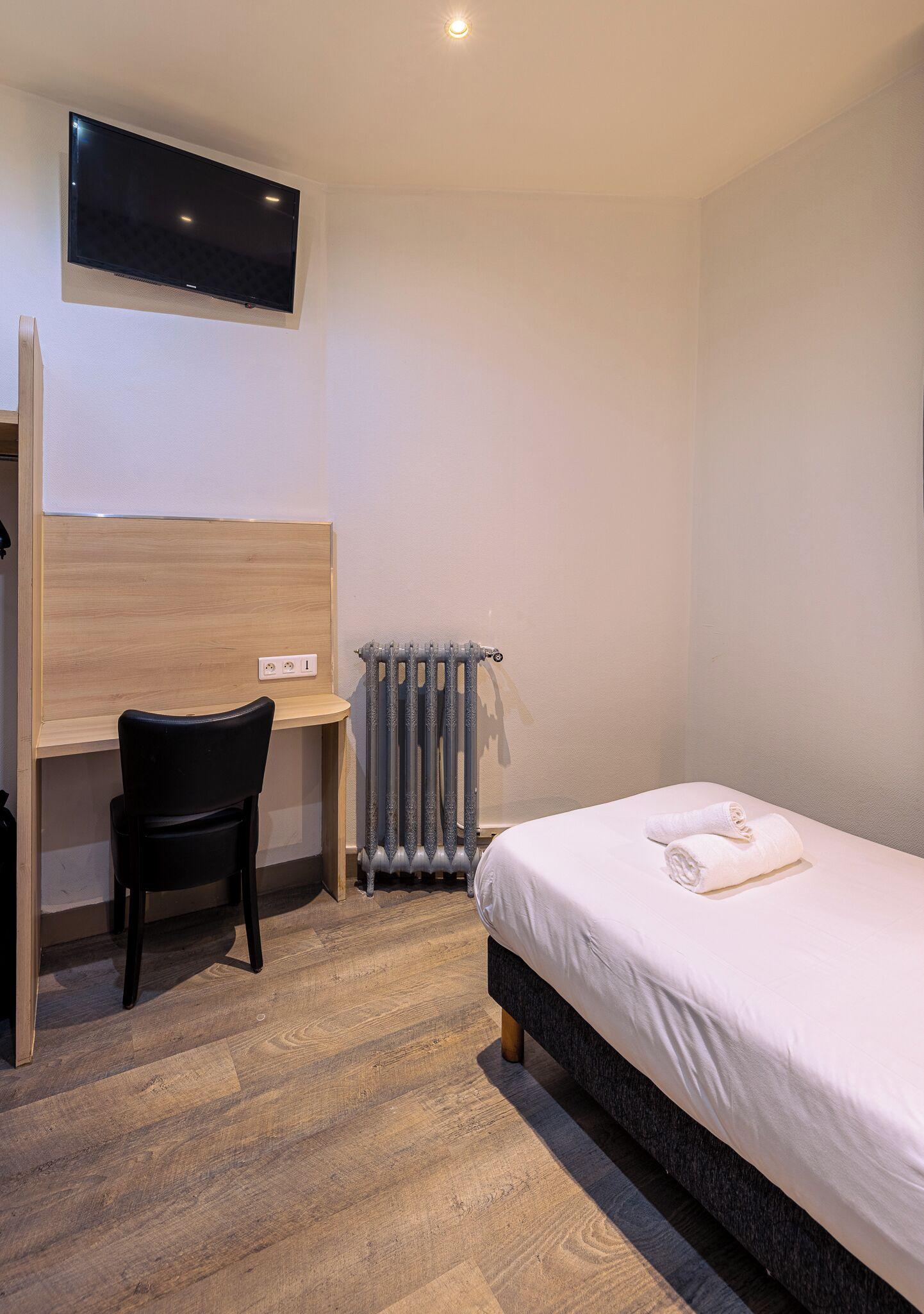 Aix Europe Hotel Paris