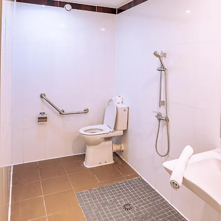 Aix Europe Hotel 4*